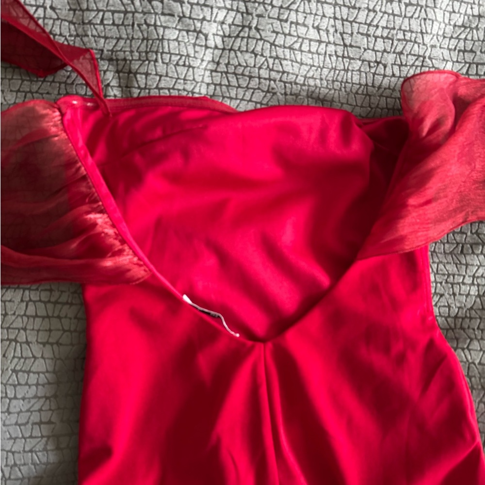 Lucy in the Sky. Back Bow Strapless Dress in Red. Size S. Good condition - Picture 15 of 15